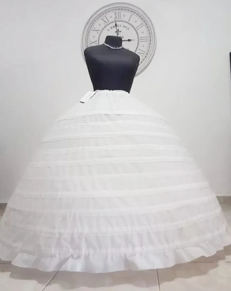 Enagua moderna blanca